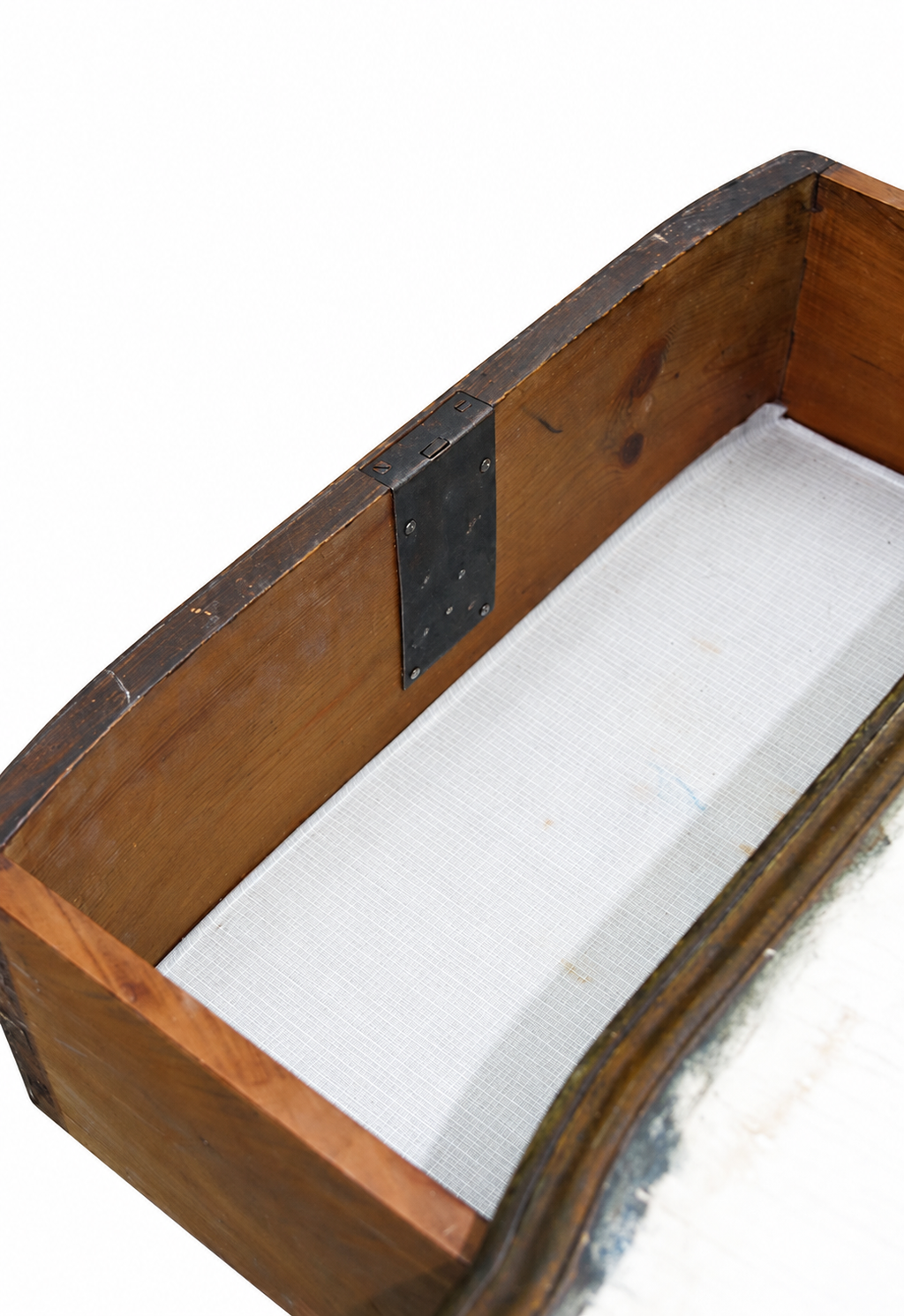 19th-Century Beige Painted Floral Chest of Drawers — detail view 10