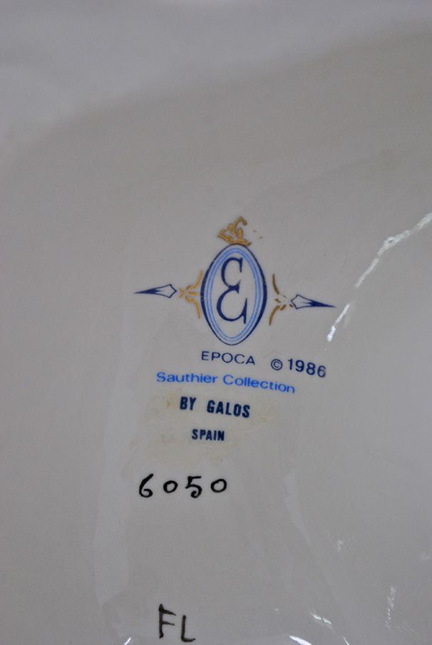 Galos Sauthier Collection Masquerade Porcelain Group — detail view 9