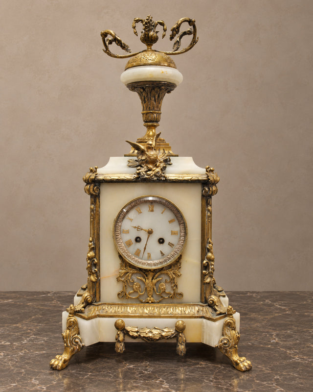 French Gilt-Bronze and Onyx Mantel Clock with Urn Crest